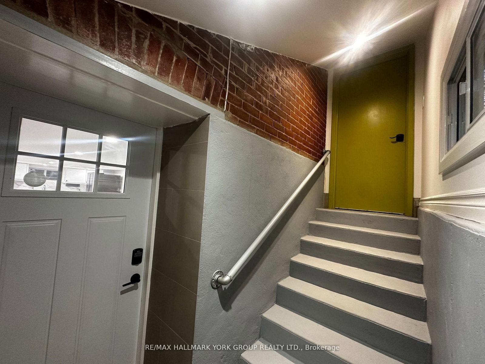 Lower - 420 Osborne Street, Brock 5