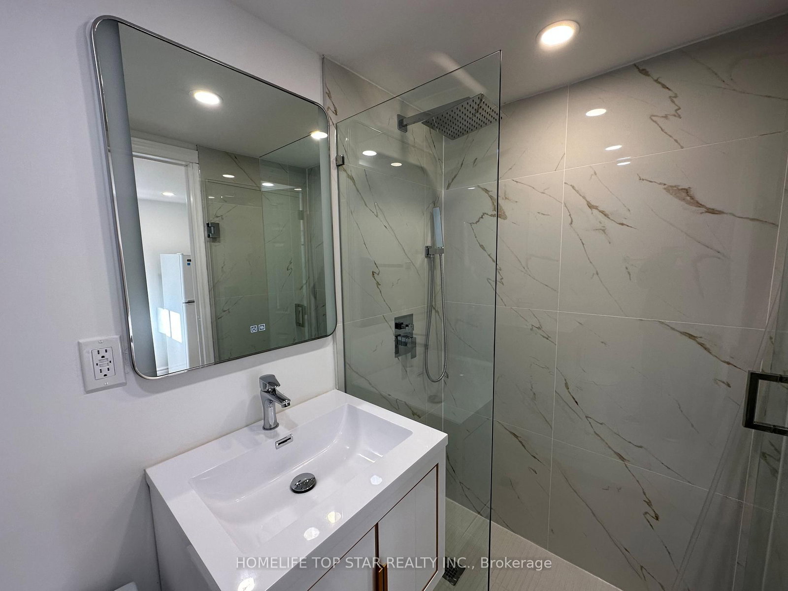 Bachelor - 38 Cartier Crescent, Richmond Hill 5