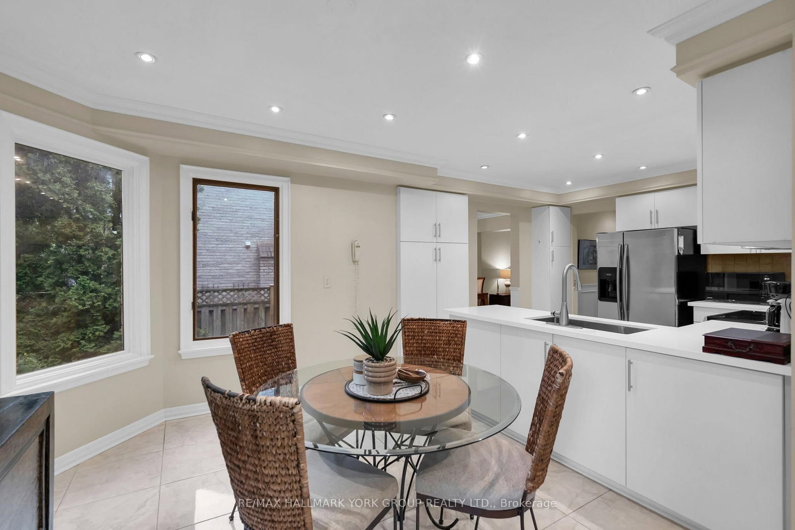 95 Gilbank Drive • Aurora, ON photo 15