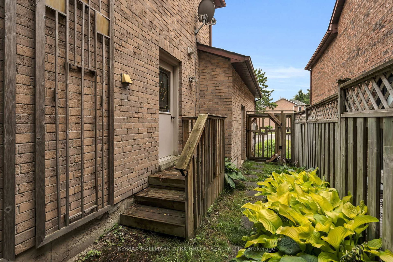 95 Gilbank Drive • Aurora, ON photo 42