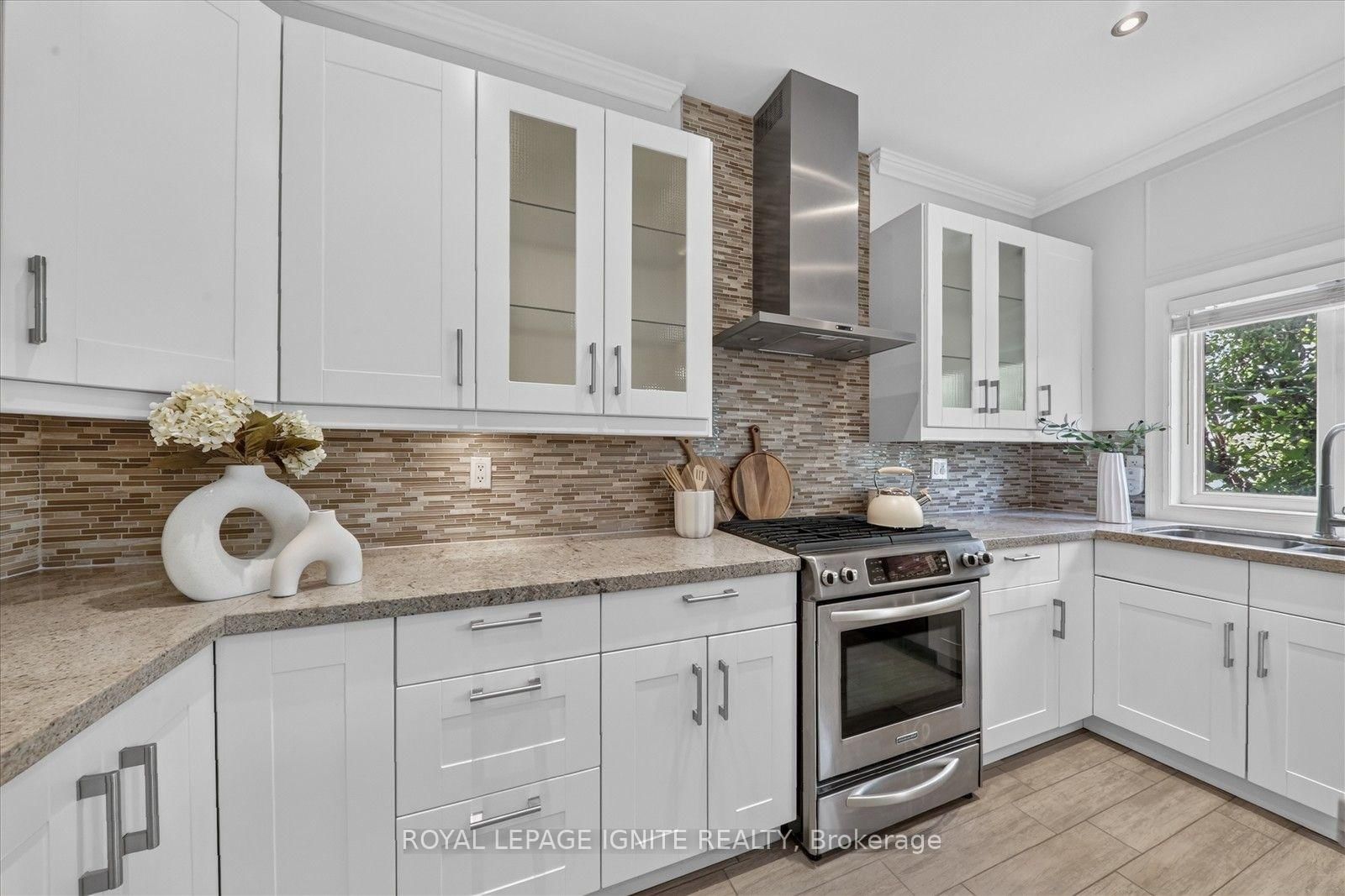 8032 Kipling Avenue • #9 • Vaughan, ON photo 17