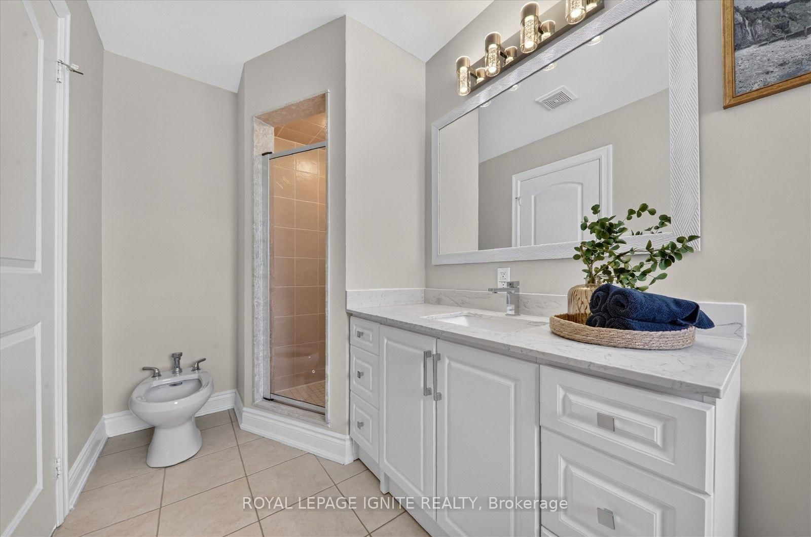 8032 Kipling Avenue • #9 • Vaughan, ON photo 27