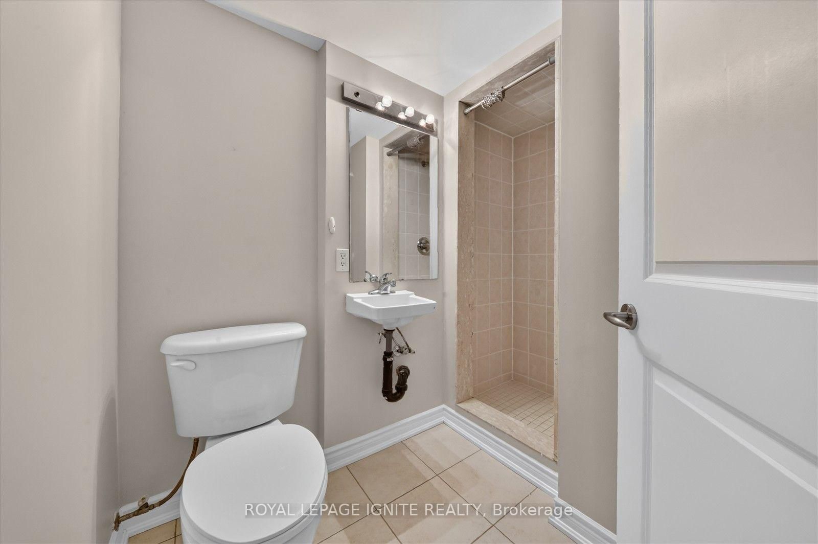 8032 Kipling Avenue • #9 • Vaughan, ON photo 37