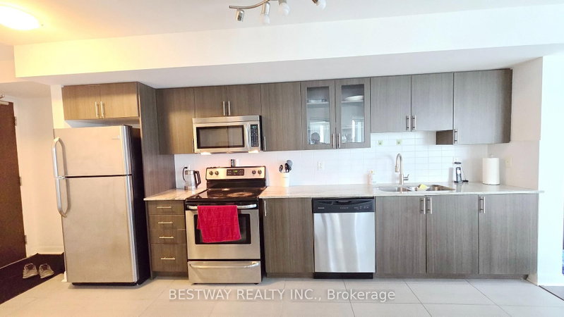 208 - 75 Norman Bethune Avenue