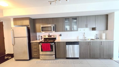 75 Norman Bethune Avenue • #208 • Richmond Hill, ON photo 3