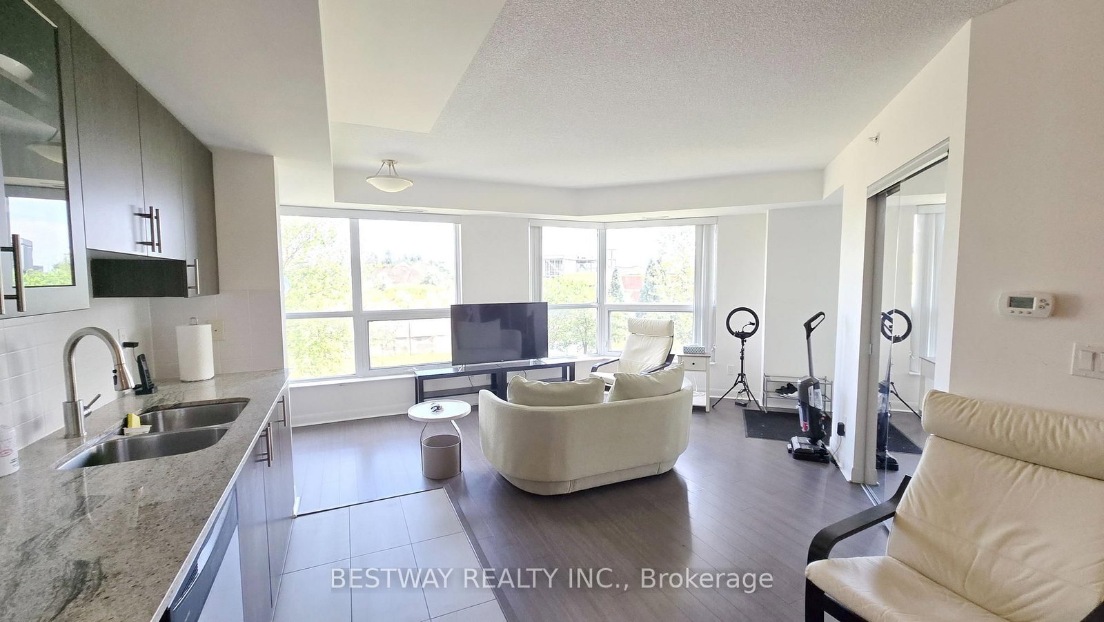 75 Norman Bethune Avenue • #208 • Richmond Hill, ON photo 7