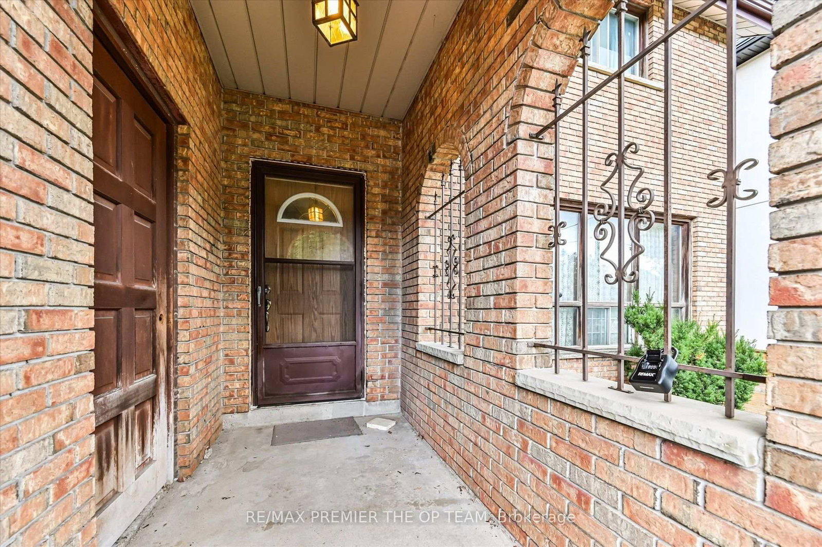 82 Highland Park Boulevard • Markham, ON photo 4