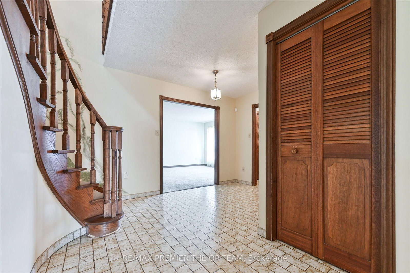82 Highland Park Boulevard • Markham, ON photo 7