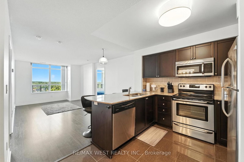 PH2 - 75 King William Crescent