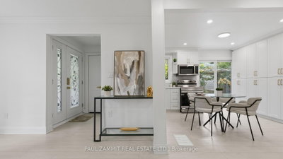 6 King Richard Court • Markham, ON photo 9