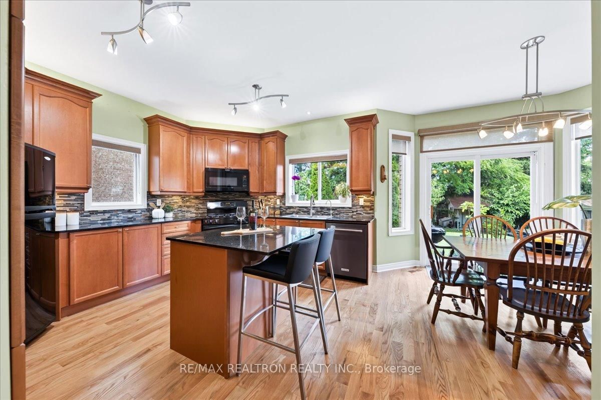 158 Nantucket Drive N • Richmond Hill, ON photo 14