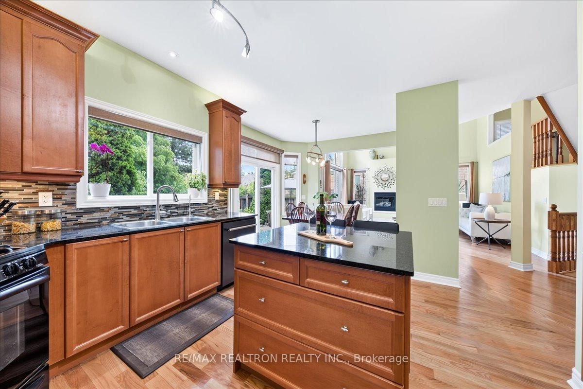 158 Nantucket Drive N • Richmond Hill, ON photo 15