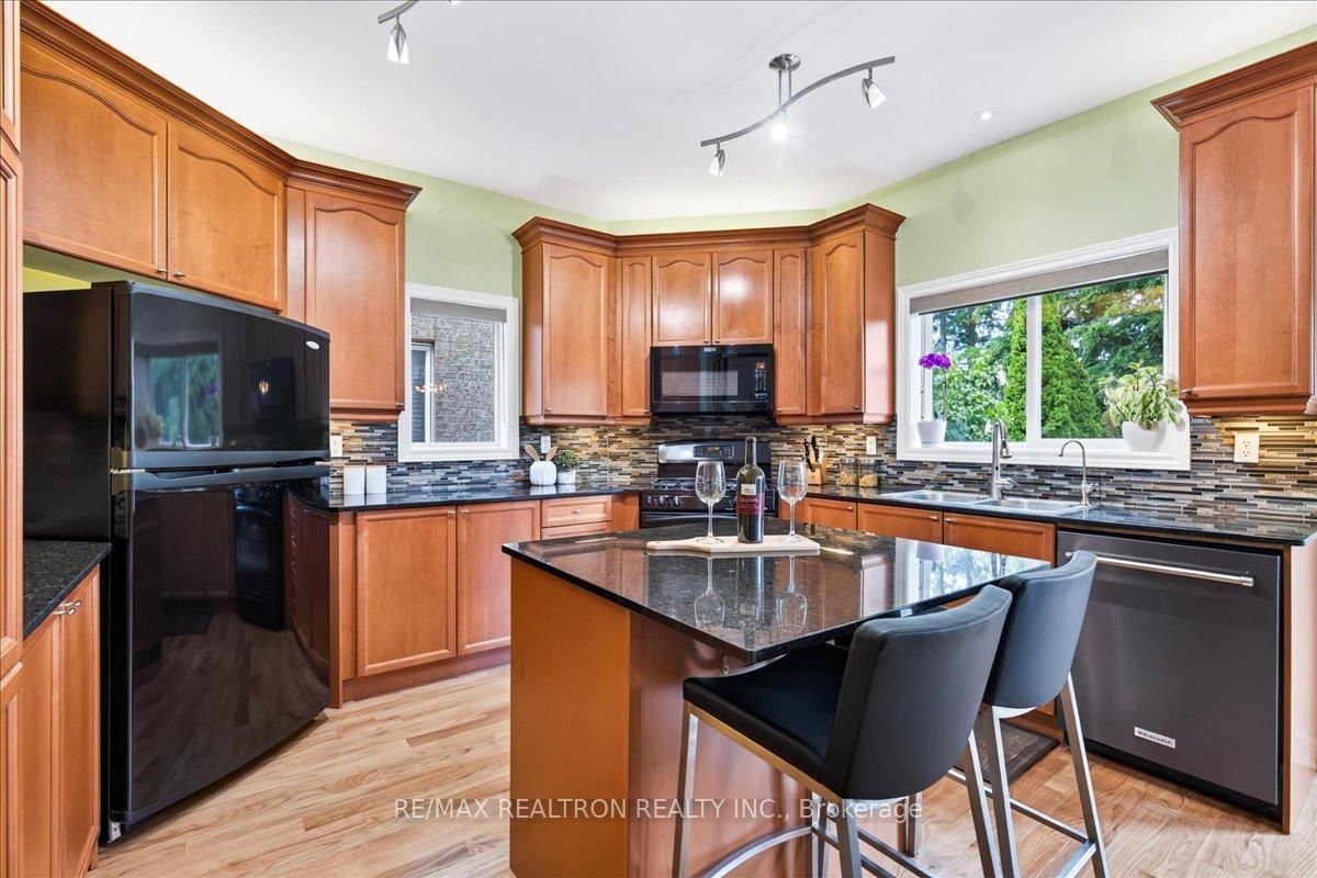158 Nantucket Drive N • Richmond Hill, ON photo 17