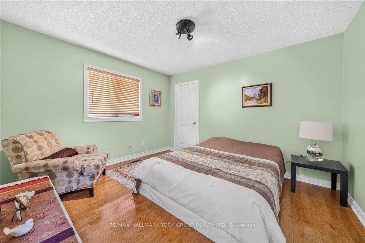 96 Townsgate Drive • Vaughan, ON photo 21