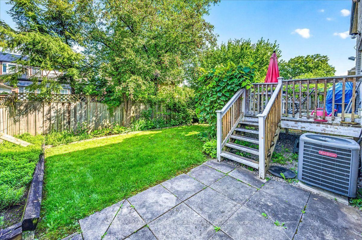 96 Townsgate Drive • Vaughan, ON photo 25