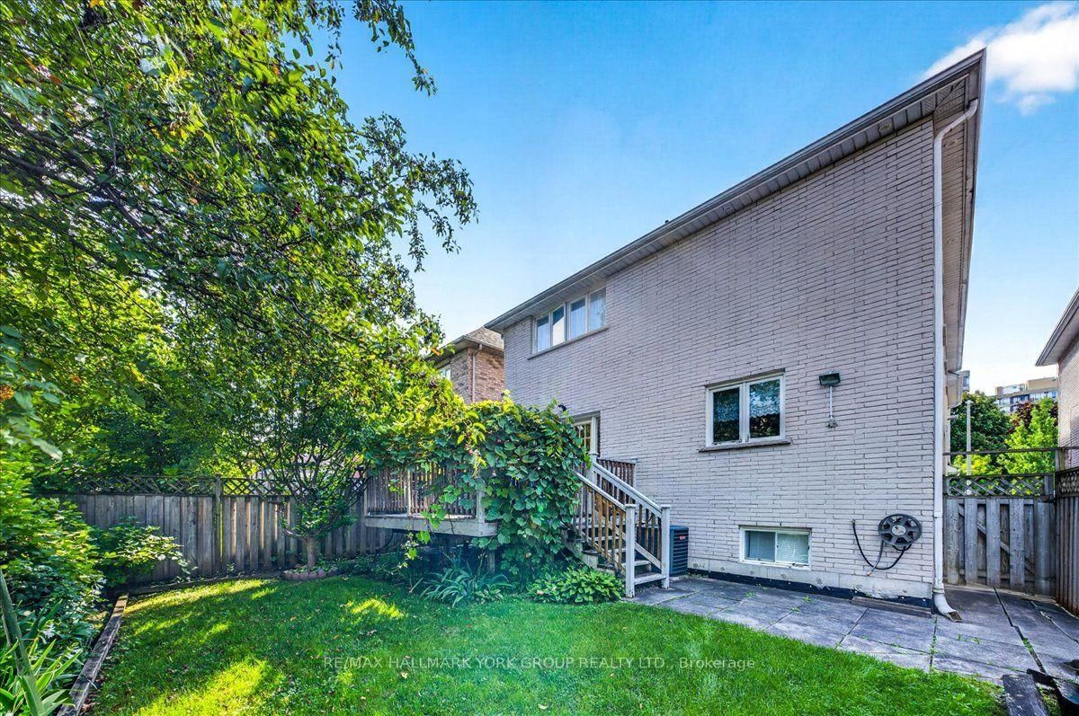 96 Townsgate Drive • Vaughan, ON photo 26