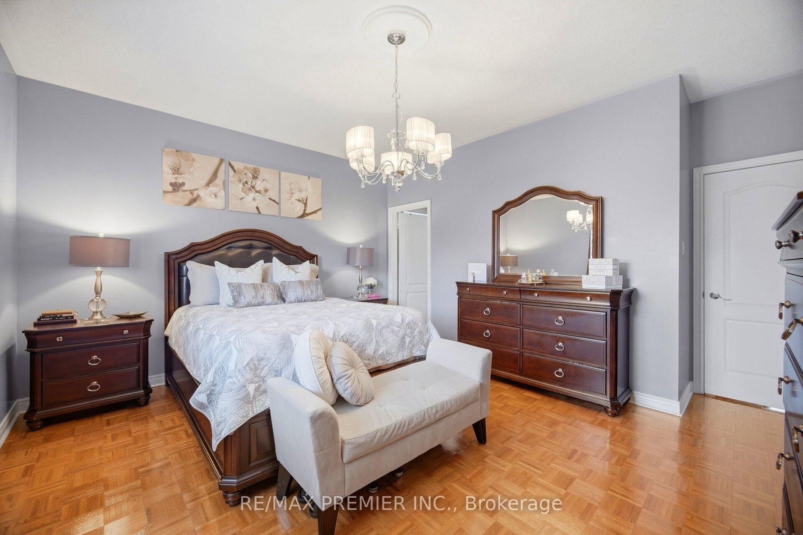 137 Blackthorn Drive • Vaughan, ON photo 16