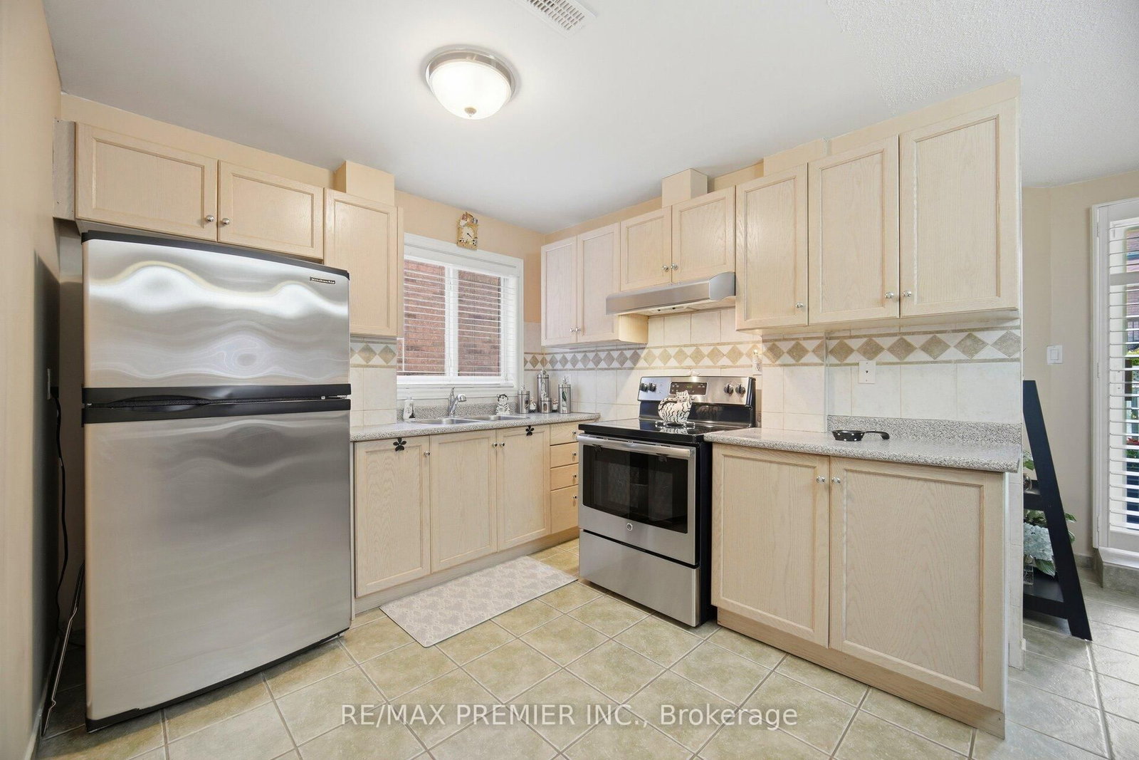 137 Blackthorn Drive • Vaughan, ON photo 27