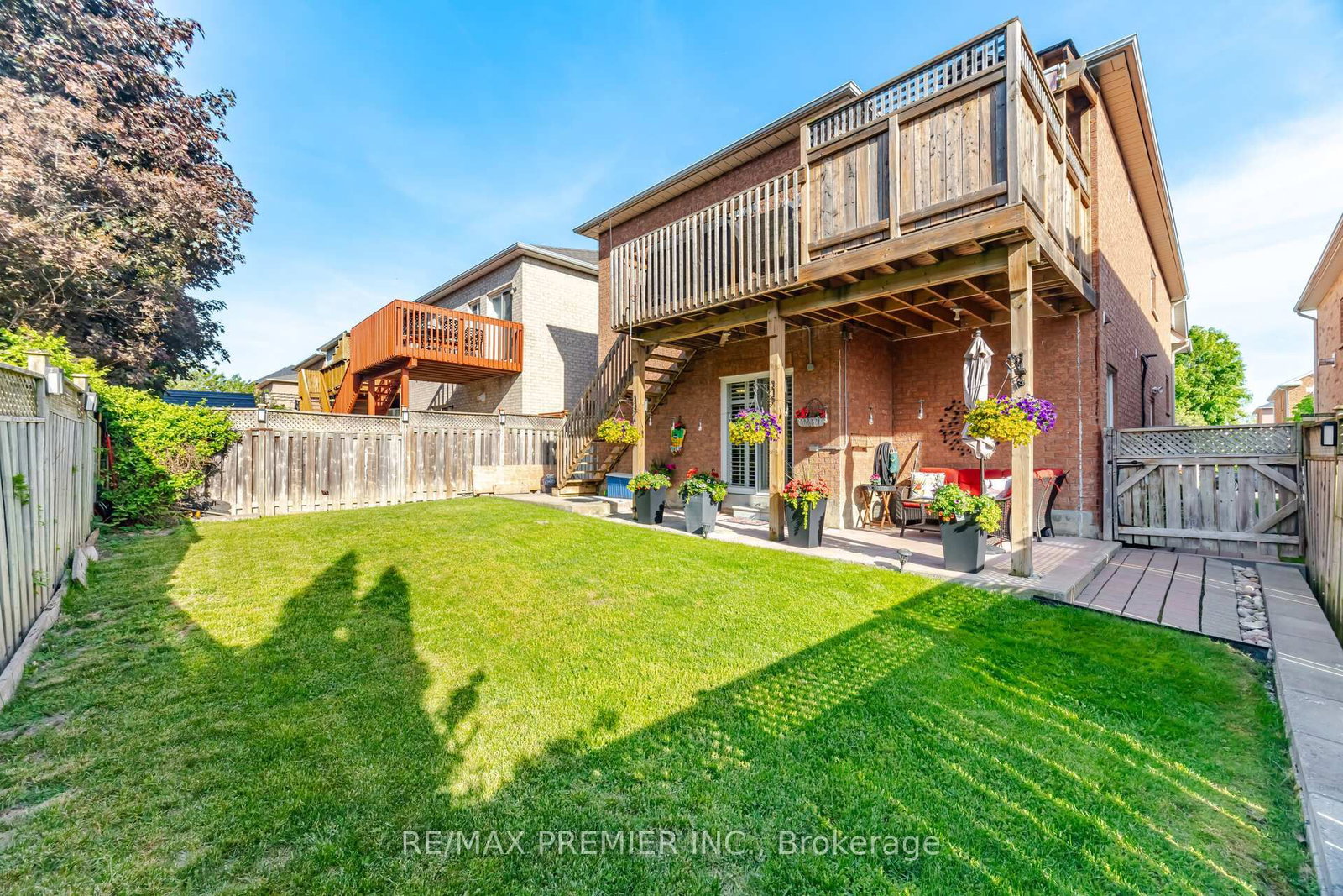 137 Blackthorn Drive • Vaughan, ON photo 34