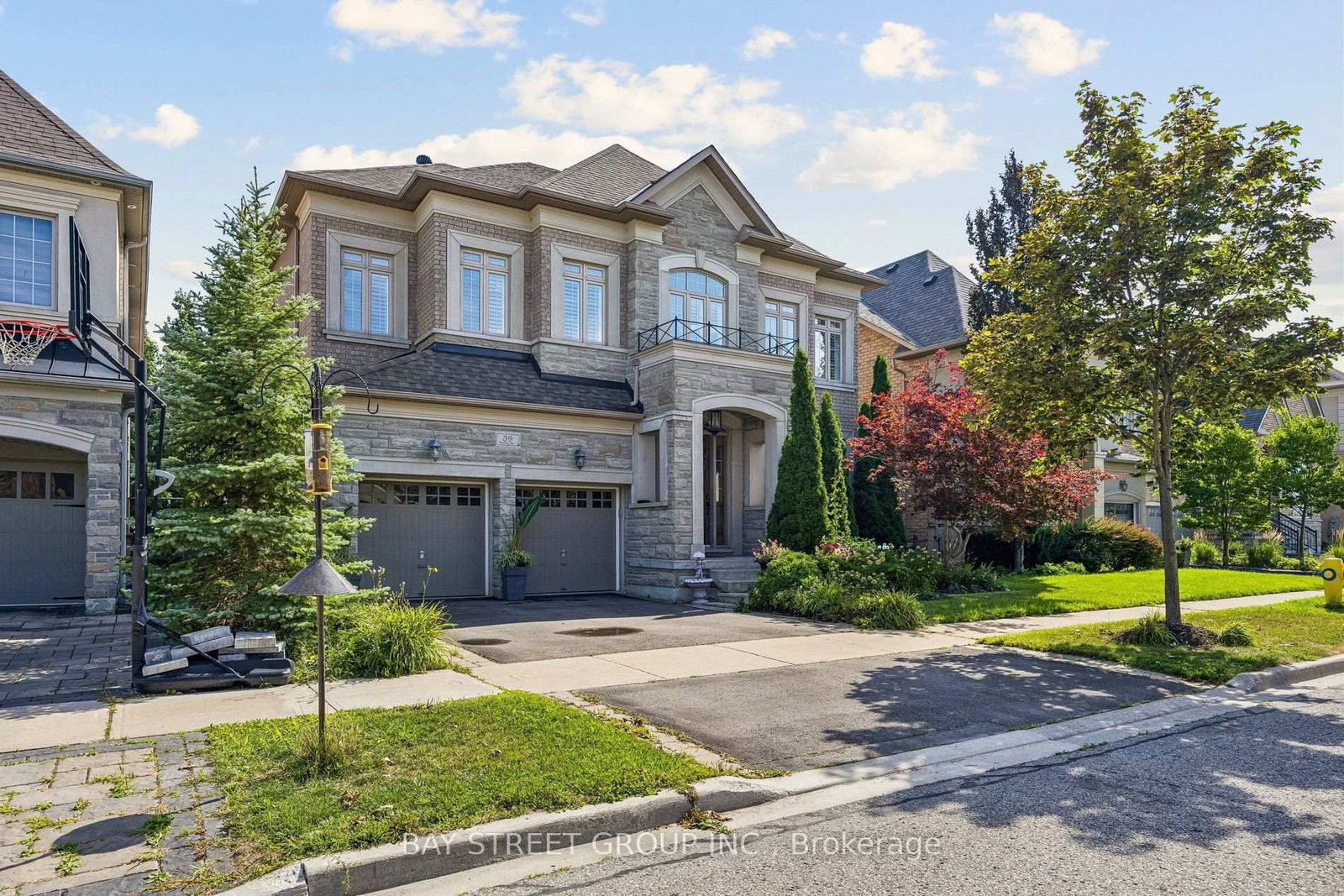 39 Harley Drive • Vaughan, ON photo 2