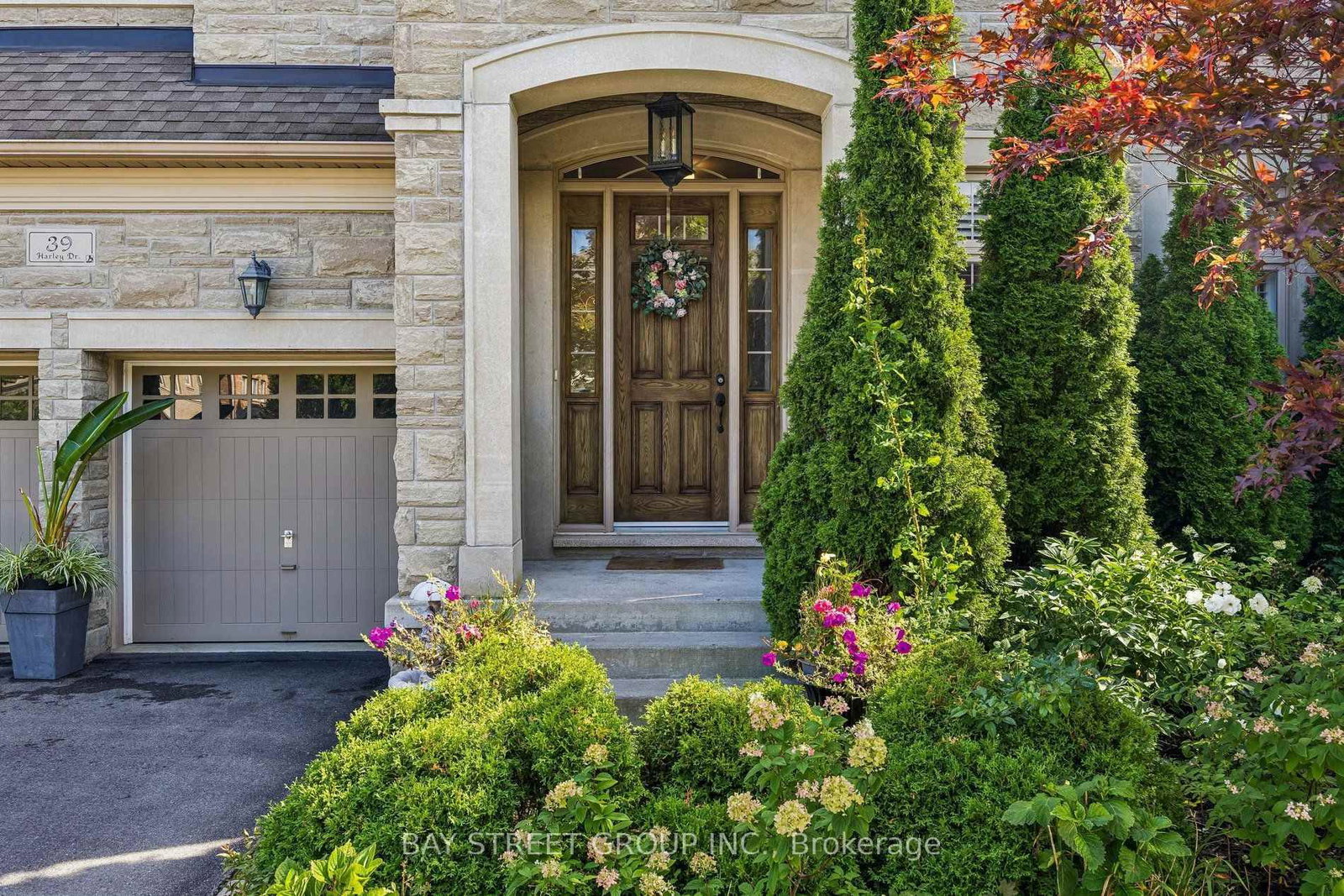 39 Harley Drive • Vaughan, ON photo 3