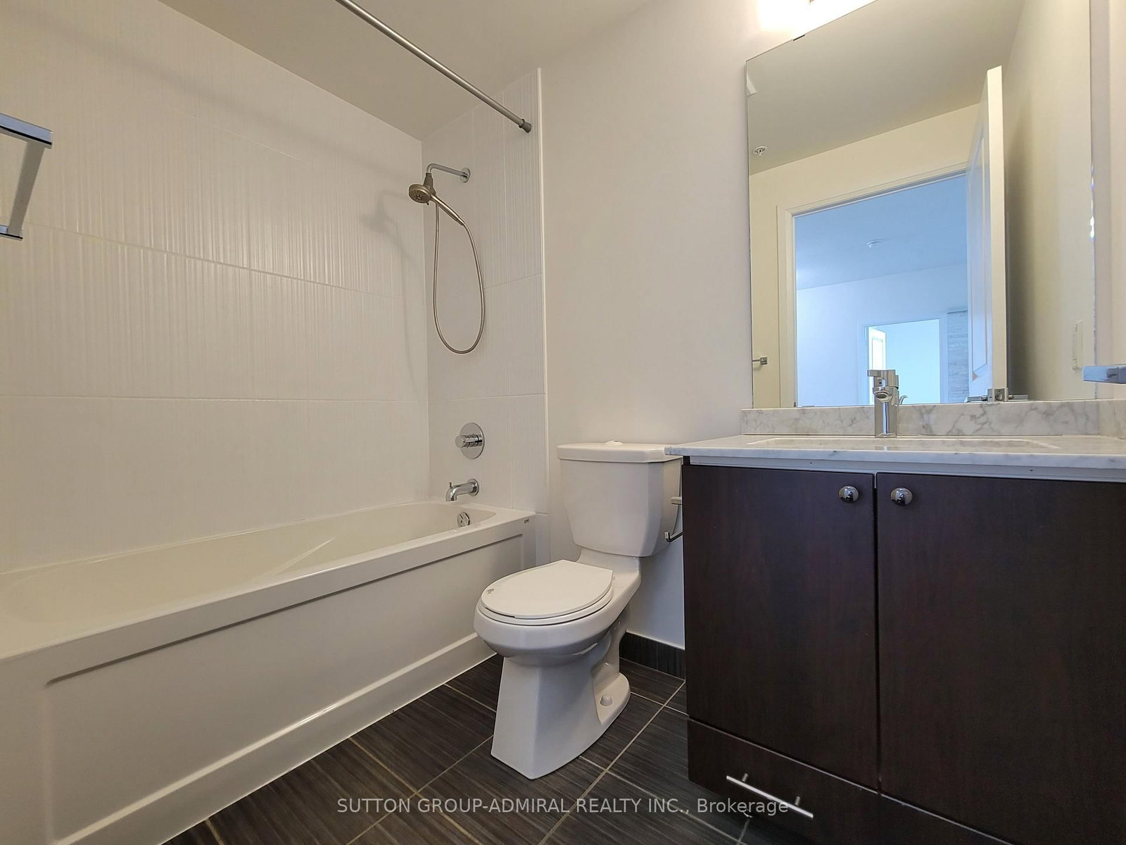 402-75 North Park Rd, Vaughan, view 16