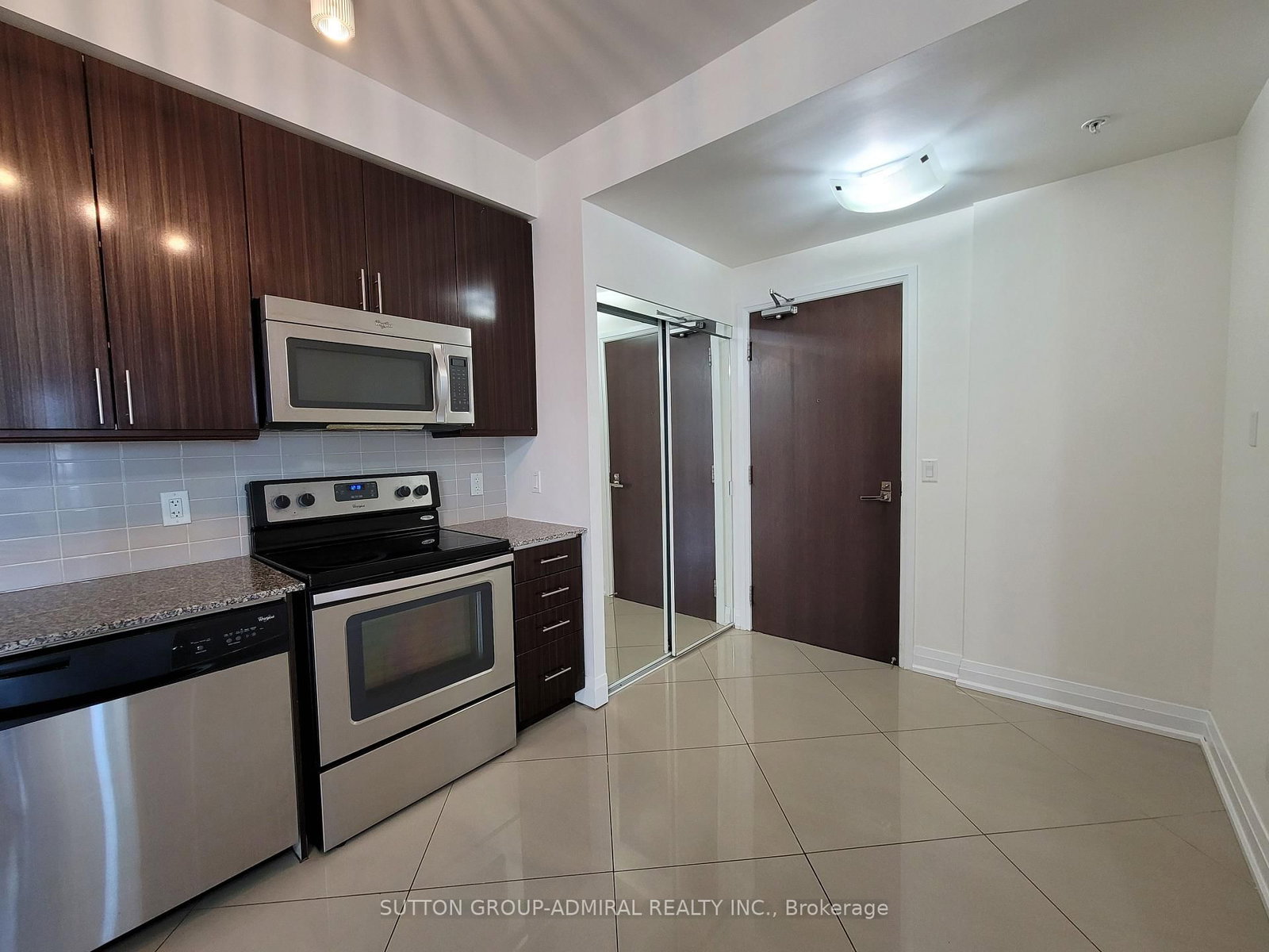 402-75 North Park Rd, Vaughan, view 2
