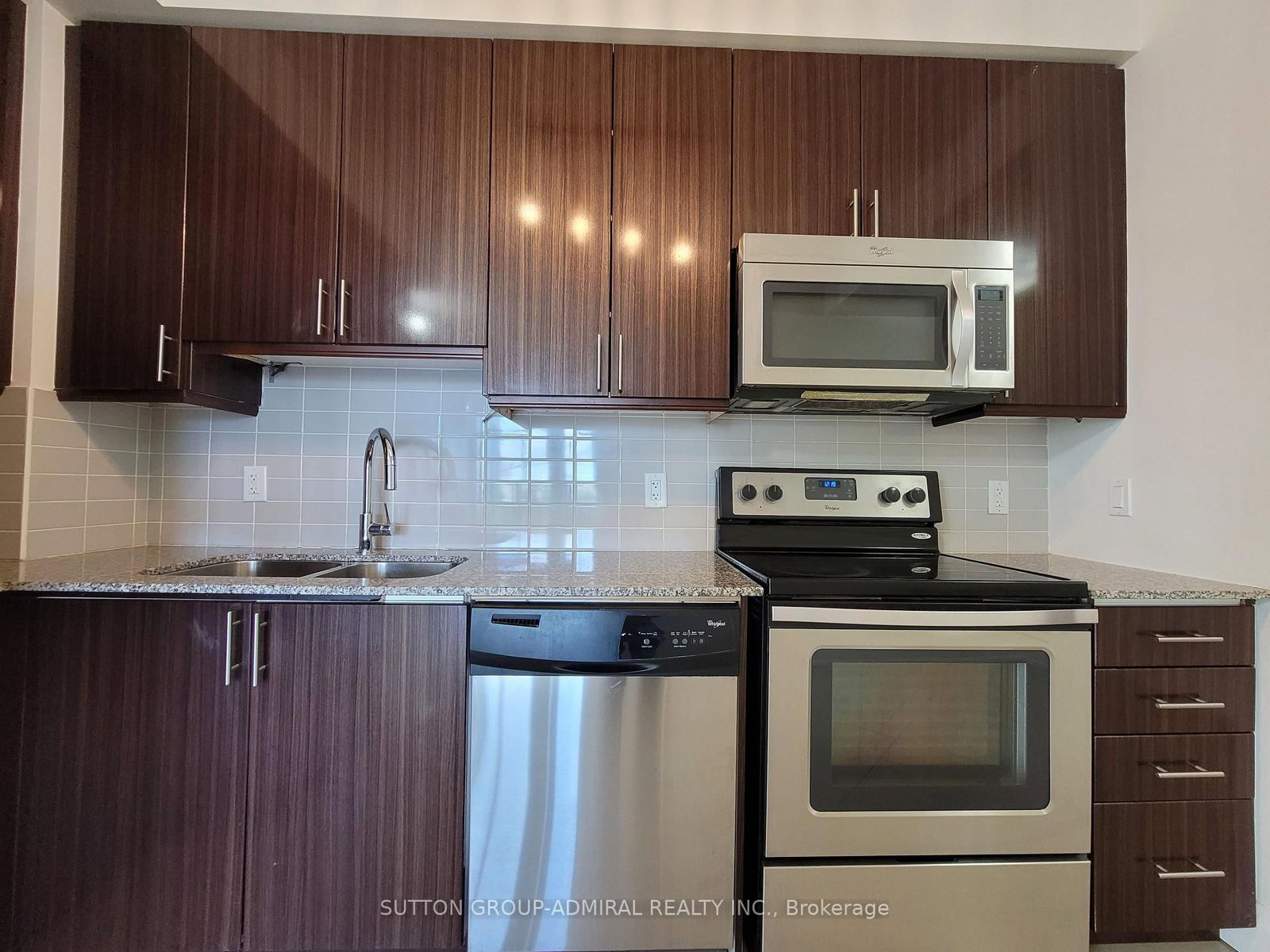 402-75 North Park Rd, Vaughan, view 4