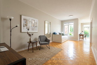 49 Angelica Avenue • Richmond Hill, ON photo 2