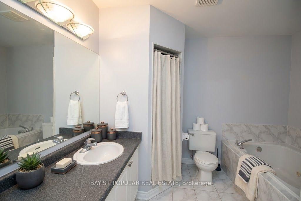 49 Angelica Avenue • Richmond Hill, ON photo 9