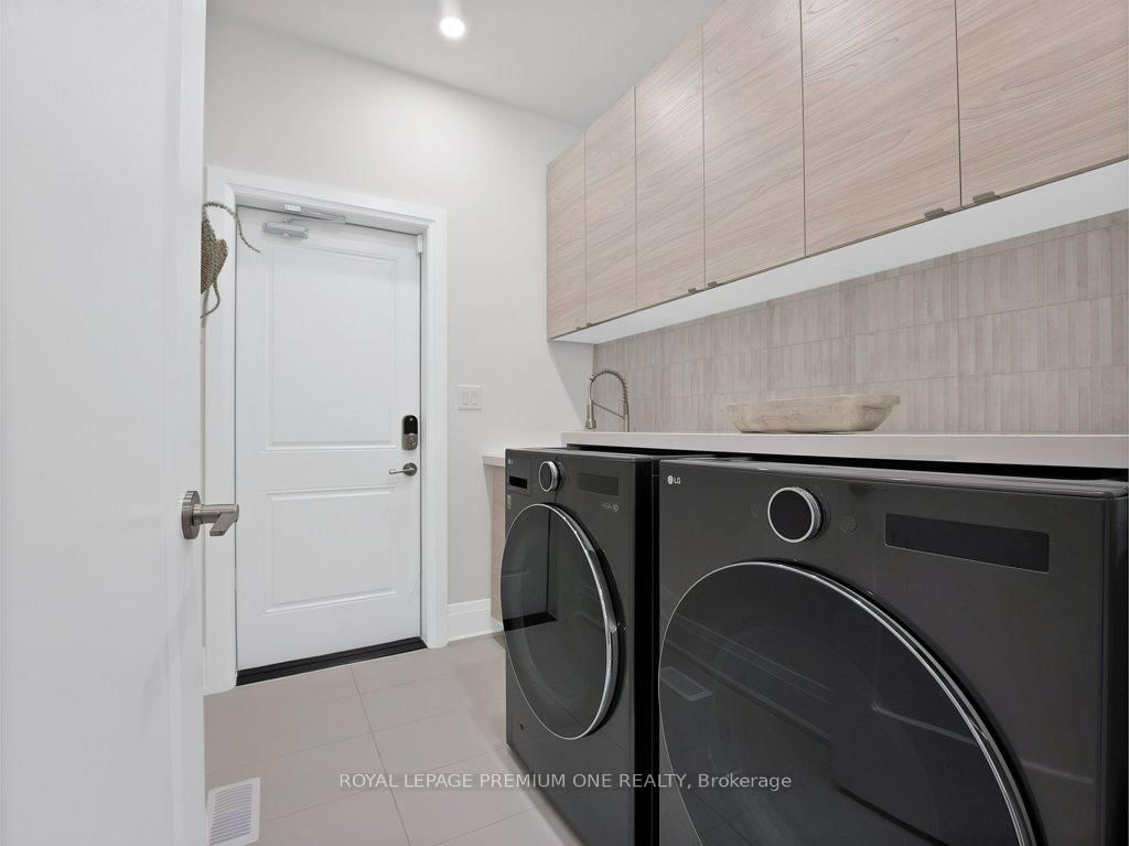 6 Byblos Court • East Gwillimbury, ON photo 15