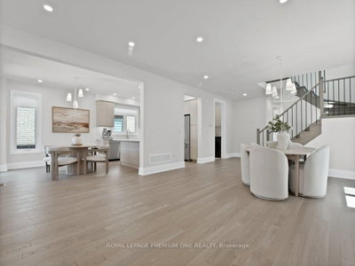 6 Byblos Court • East Gwillimbury, ON photo 9
