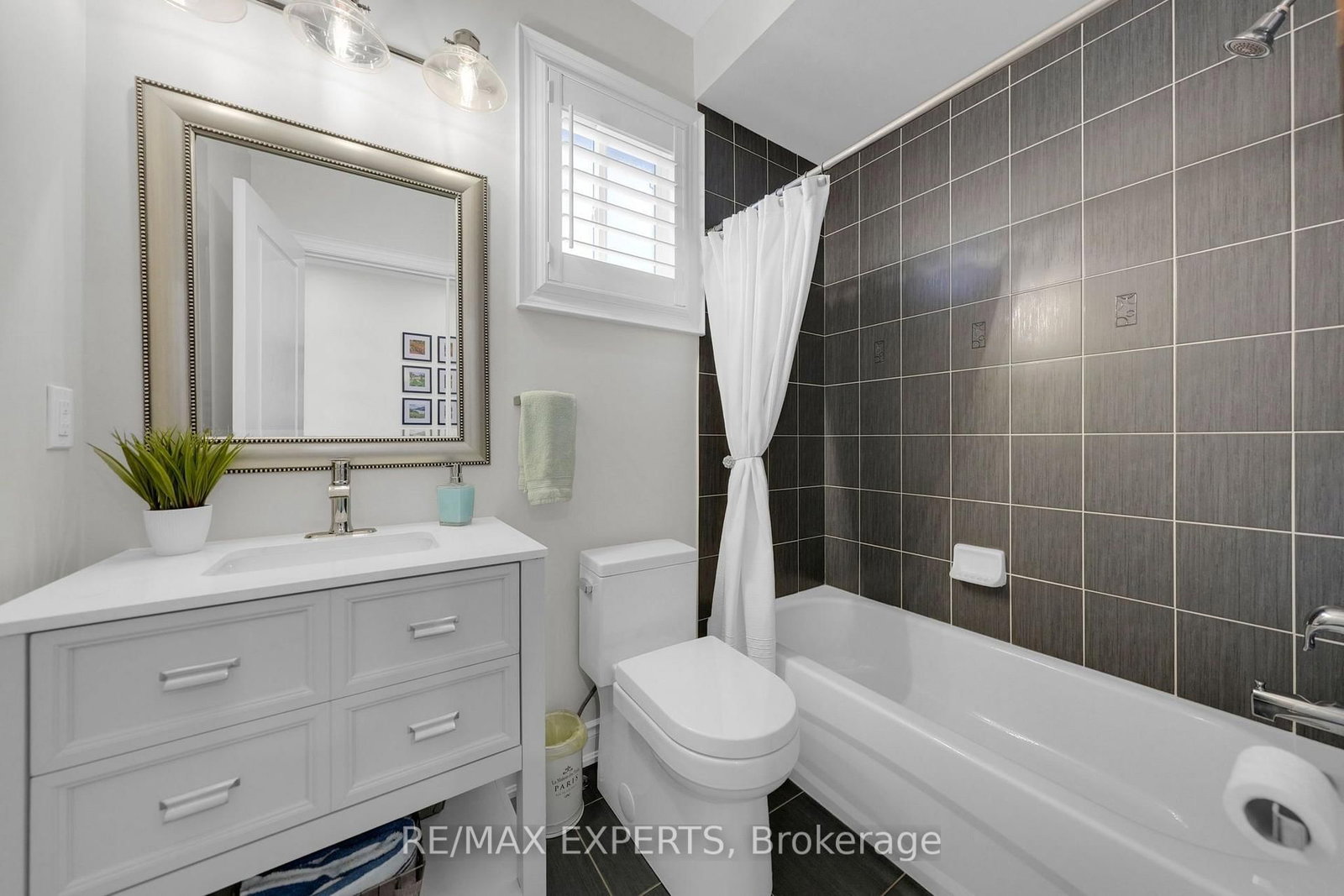 133 Mcgahey Street • New Tecumseth, ON photo 15