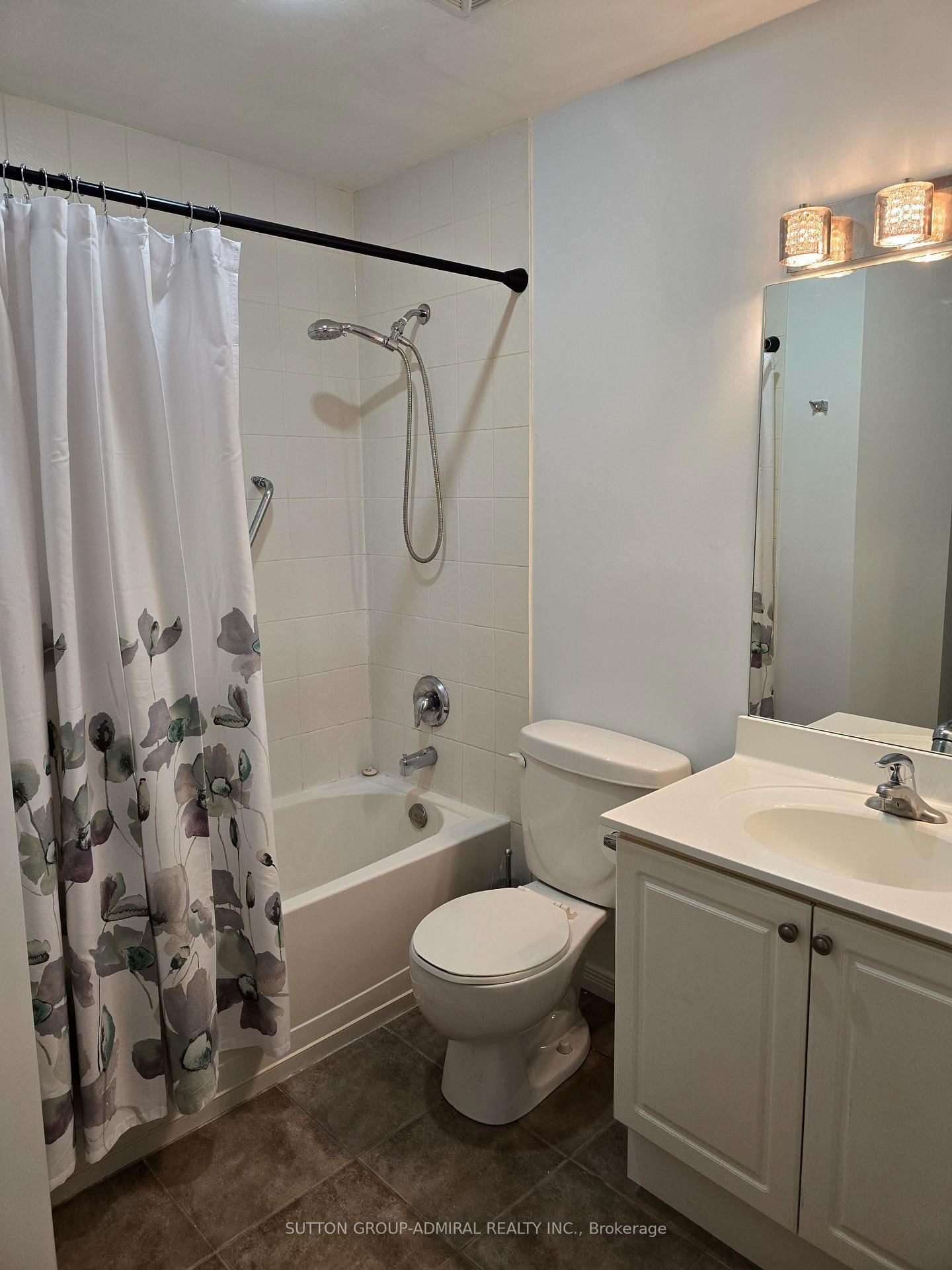 315-2 Maison Parc Crt, Vaughan, view 13