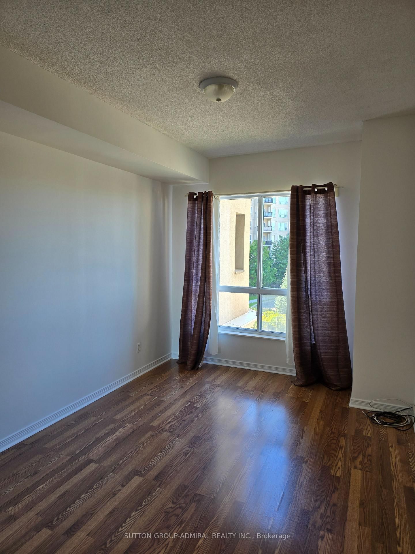 315-2 Maison Parc Crt, Vaughan, view 15