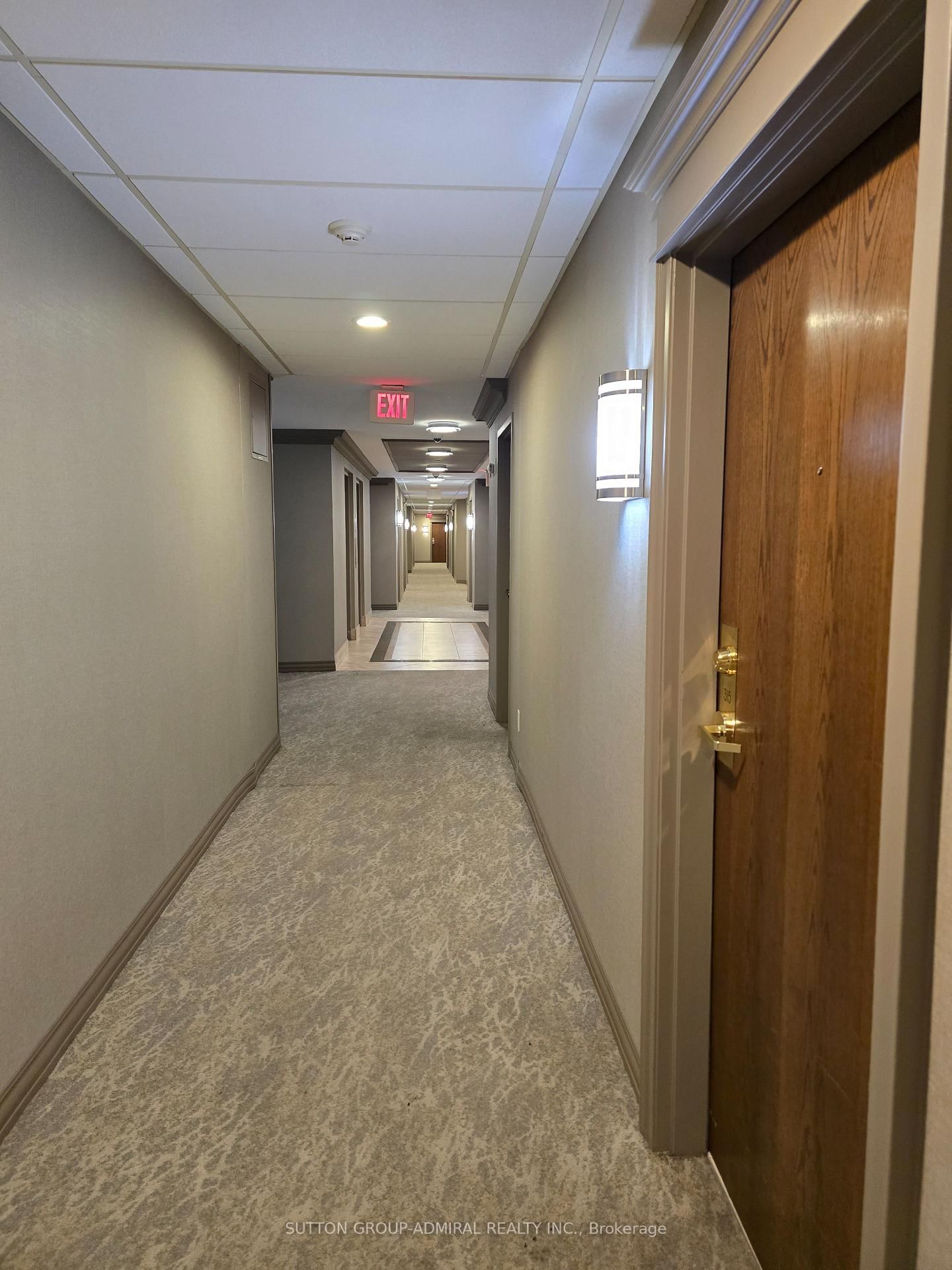 315-2 Maison Parc Crt, Vaughan, view 5
