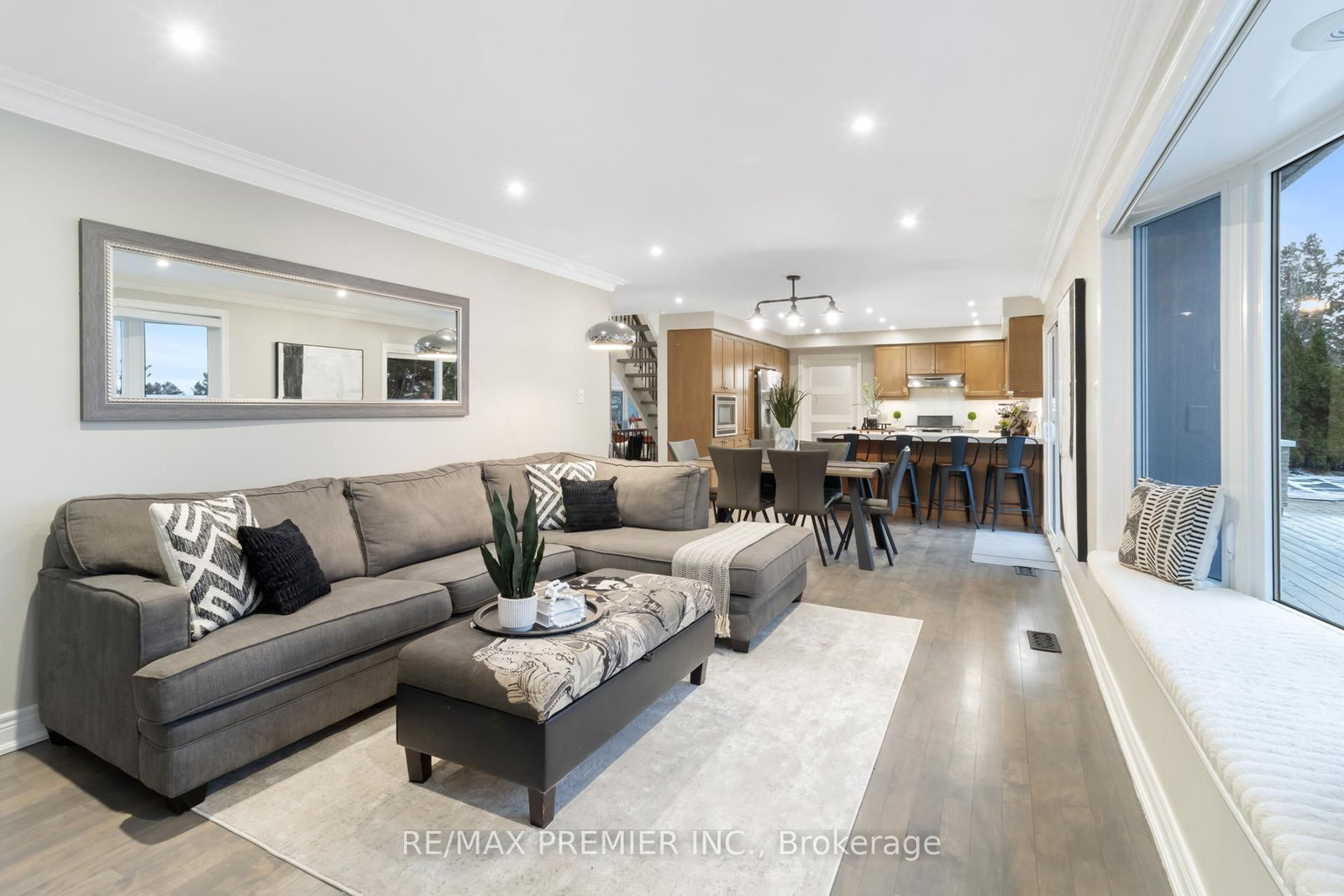 60 Nobleview Drive • King, ON photo 8