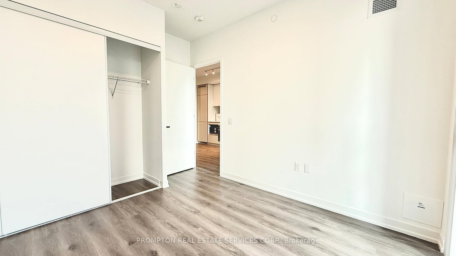 3002-28 Interchange Way, Vaughan, view 11