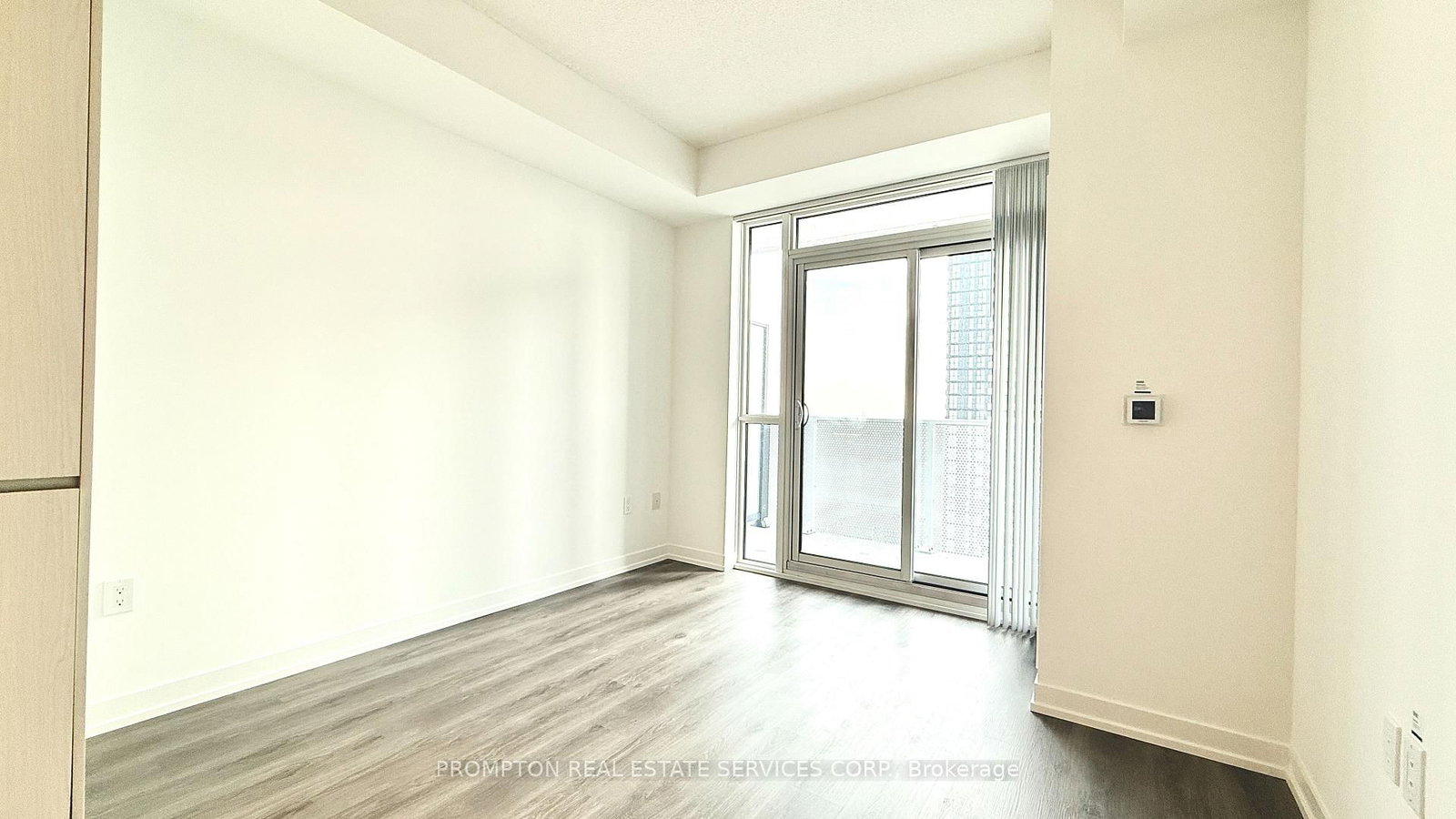3002-28 Interchange Way, Vaughan, view 5
