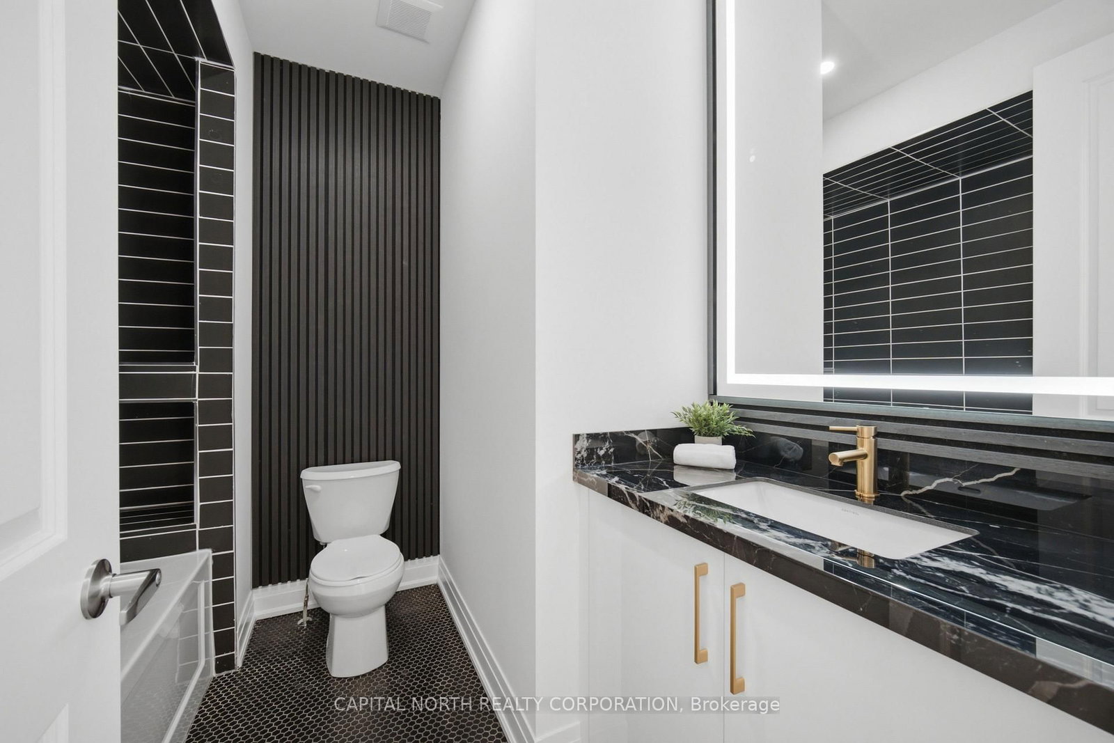 8A McCachen Street • Richmond Hill, ON photo 40