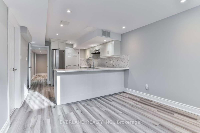 Bsmt - 7 Woodgrove Trail