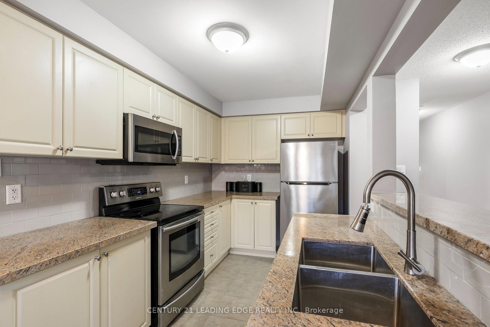 39 STOYELL Drive • Richmond Hill, ON photo 15