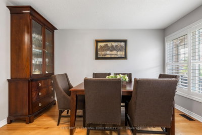 39 STOYELL Drive • Richmond Hill, ON photo 5