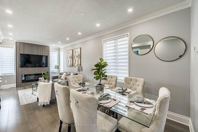 211 Wildberry Crescent • Vaughan, ON photo 9