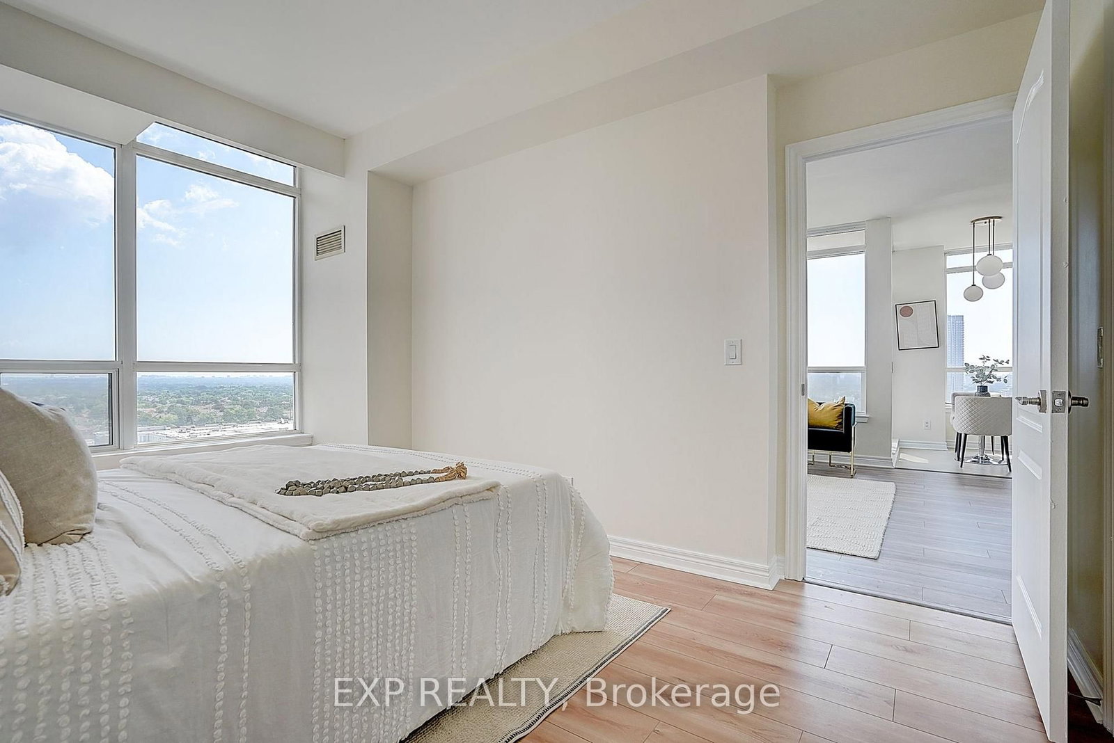 60 Disera Drive • #1404 • Vaughan, ON photo 19