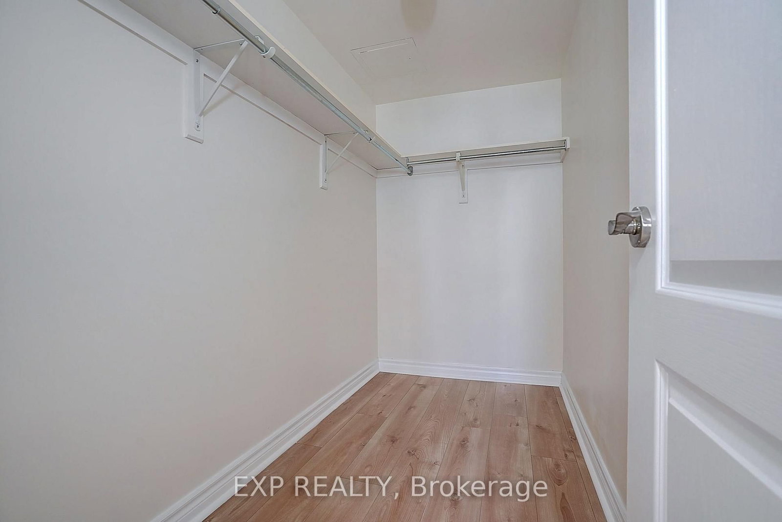 60 Disera Drive • #1404 • Vaughan, ON photo 21
