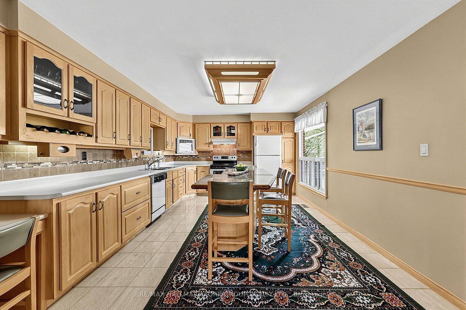 80 Fairway Drive • Aurora, ON photo 6