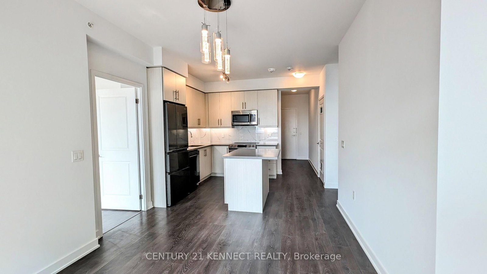 75 Oneida Crescent • #Lph11 • Richmond Hill, ON photo 13