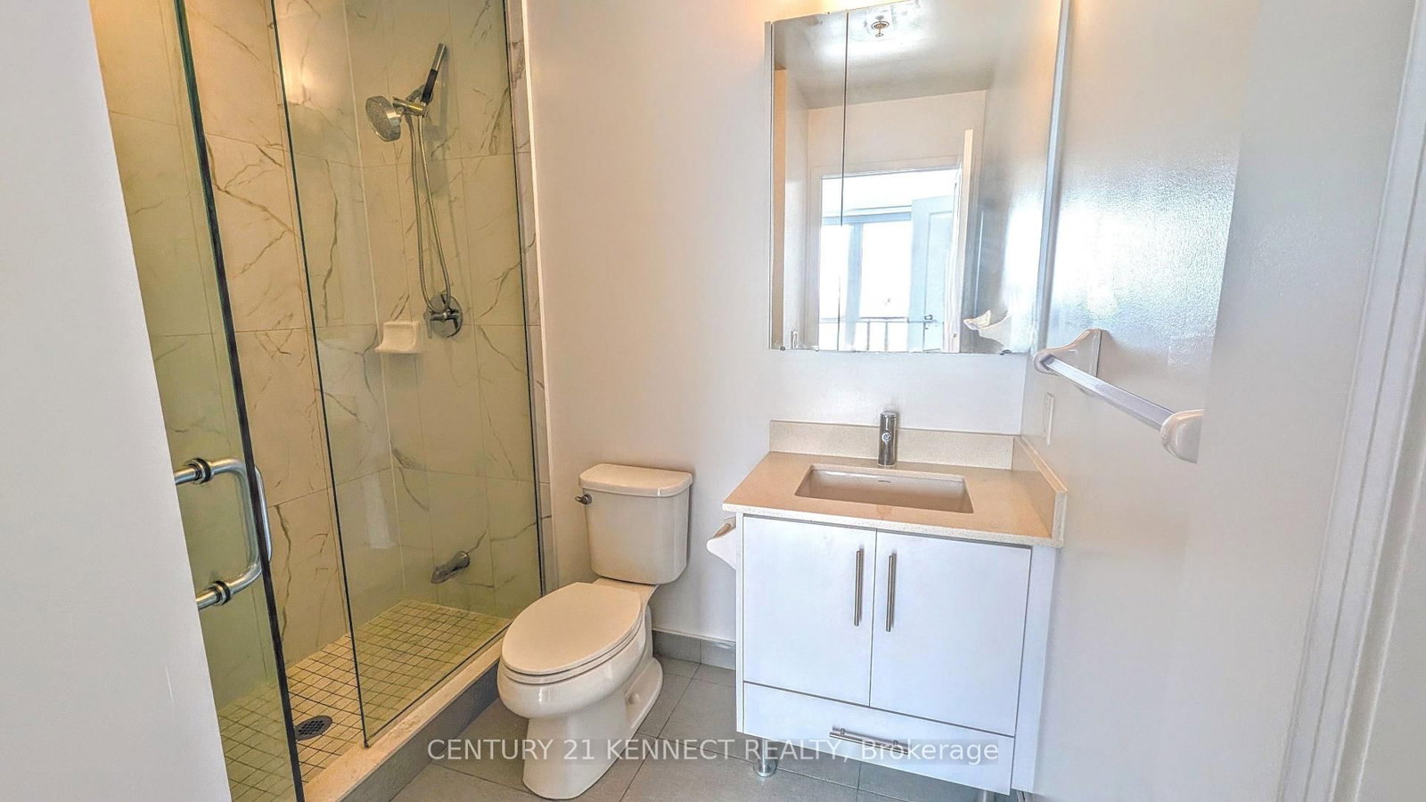 75 Oneida Crescent • #Lph11 • Richmond Hill, ON photo 17