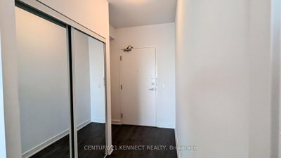 75 Oneida Crescent • #Lph11 • Richmond Hill, ON photo 6